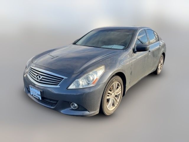 2013 INFINITI G37 X