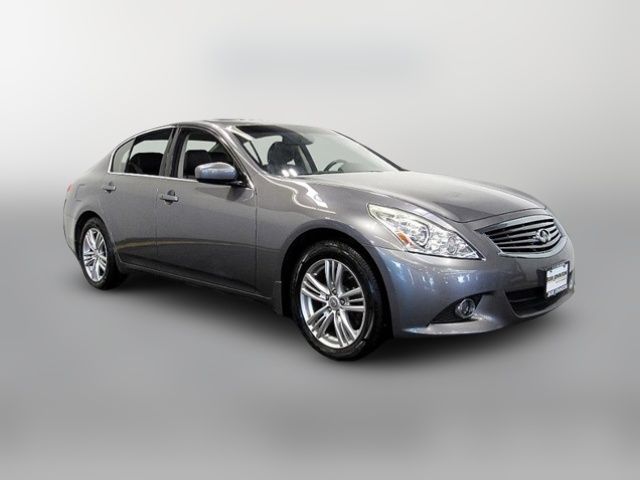 2013 INFINITI G37 X