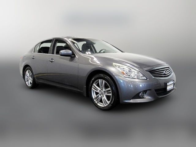 2013 INFINITI G37 X