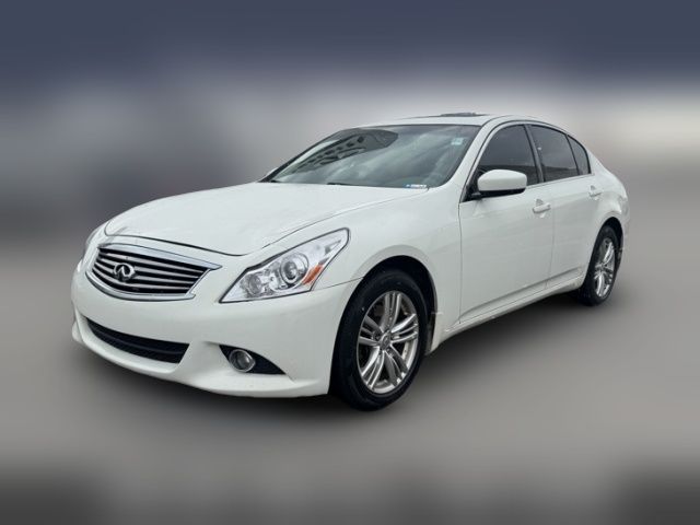 2013 INFINITI G37 X