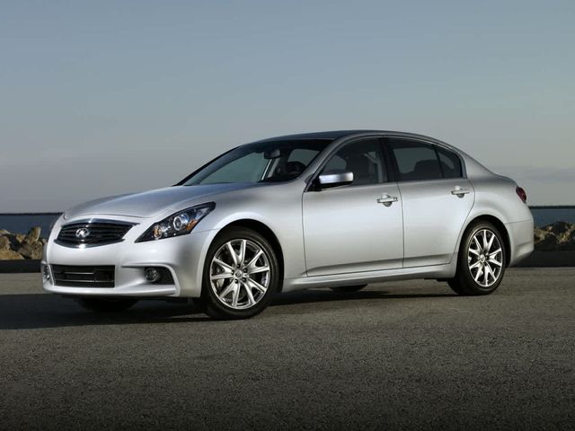 2013 INFINITI G37 X