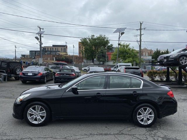 2013 INFINITI G37 X