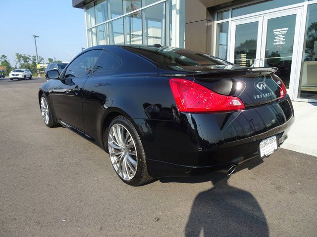 2013 INFINITI G37 Sport 6MT