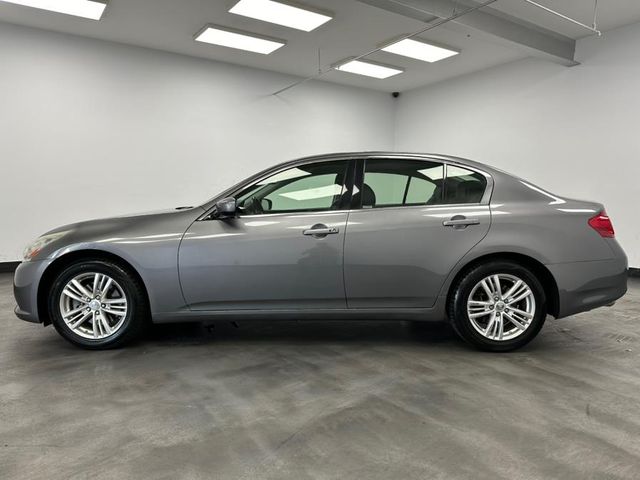 2013 INFINITI G37 X