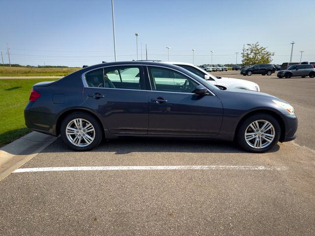 2013 INFINITI G37 X