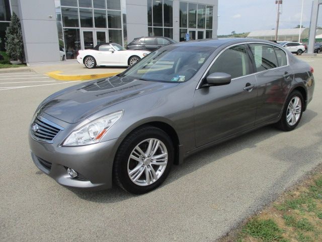 2013 INFINITI G37 X