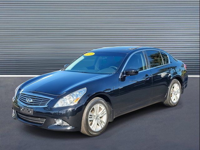 2013 INFINITI G37 X