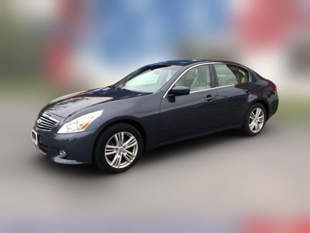 2013 INFINITI G37 X