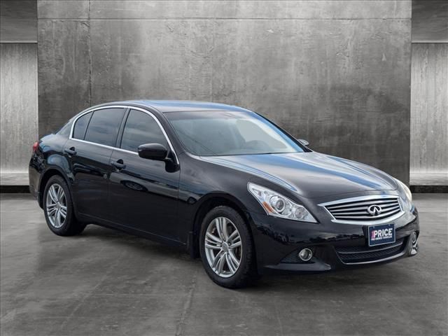 2013 INFINITI G37 X