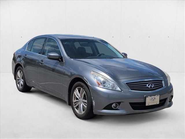 2013 INFINITI G37 X