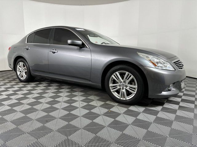 2013 INFINITI G37 X