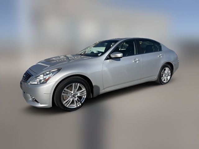 2013 INFINITI G37 X