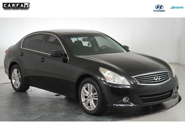 2013 INFINITI G37 X