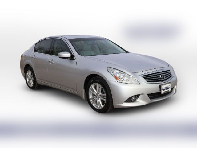 2013 INFINITI G37 X