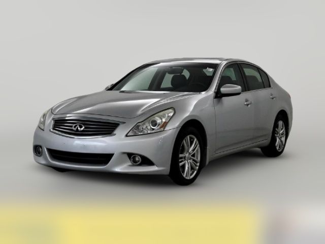 2013 INFINITI G37 X