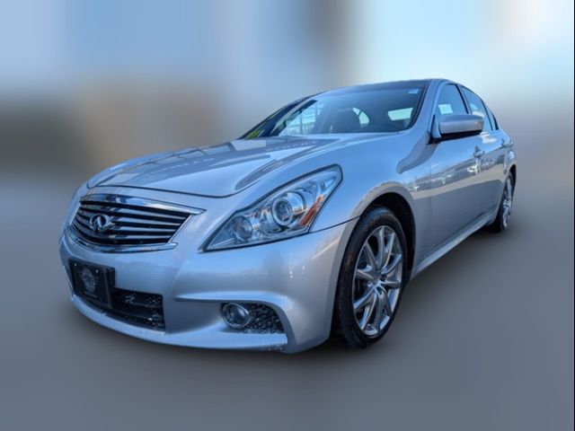 2013 INFINITI G37 X