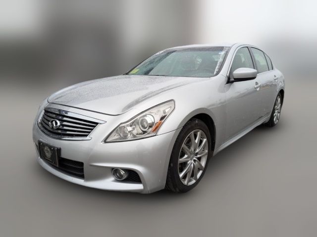 2013 INFINITI G37 X