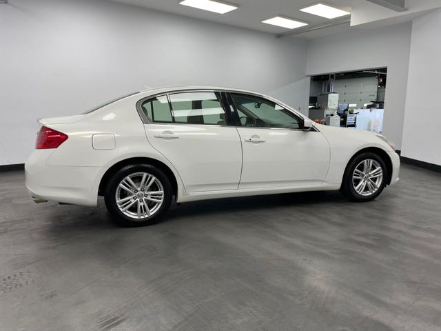 2013 INFINITI G37 X