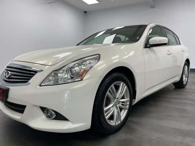 2013 INFINITI G37 X