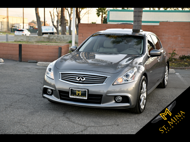 2013 INFINITI G37 Sport 6MT