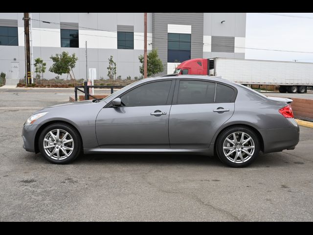 2013 INFINITI G37 Sport 6MT