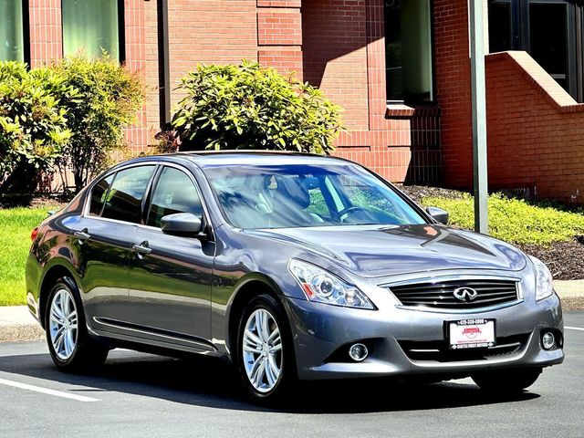 2013 INFINITI G37 X