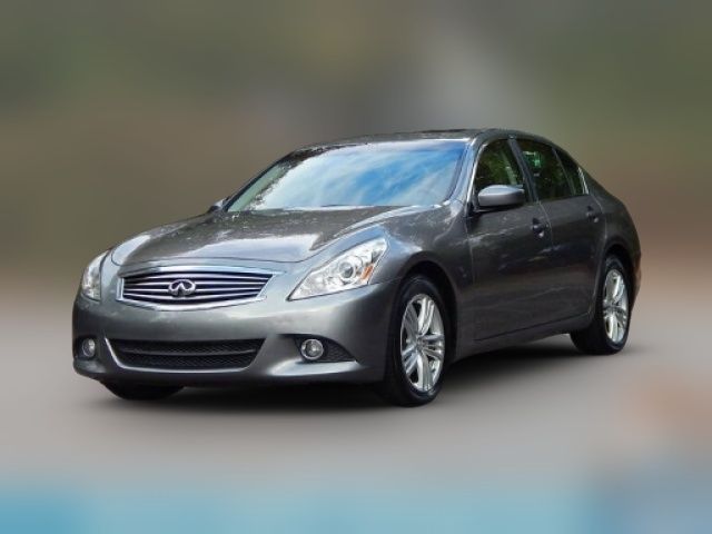 2013 INFINITI G37 X