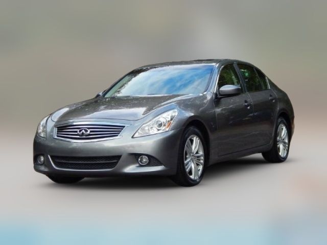 2013 INFINITI G37 X