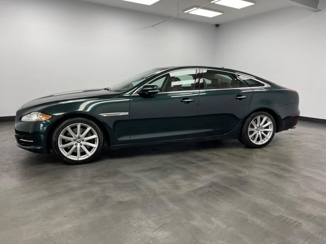 2013 Jaguar XJ Base