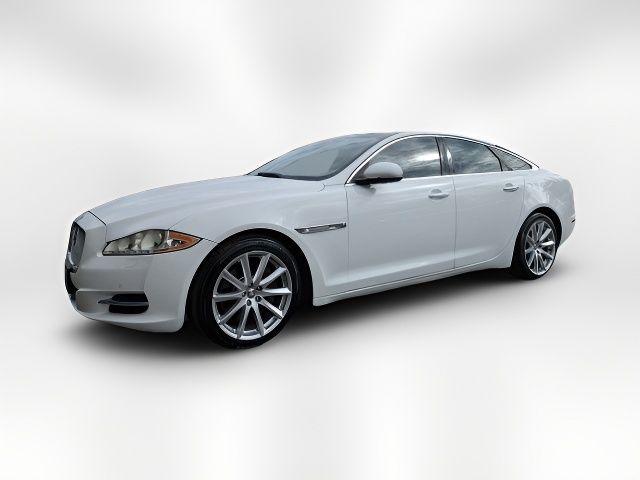 2013 Jaguar XJ Base