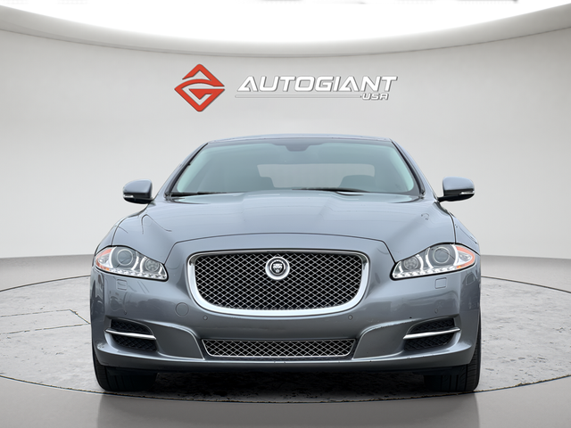 2013 Jaguar XJ Base