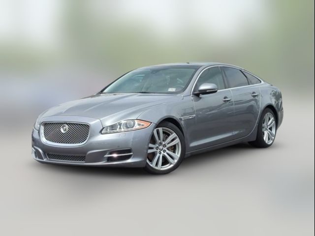 2013 Jaguar XJ Base