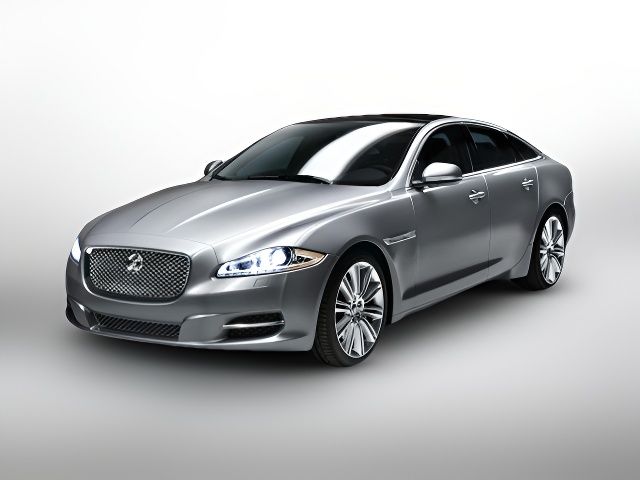 2013 Jaguar XJ Base