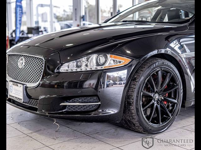 2013 Jaguar XJ Base