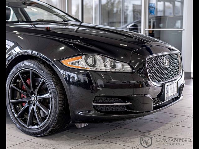 2013 Jaguar XJ Base