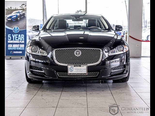 2013 Jaguar XJ Base