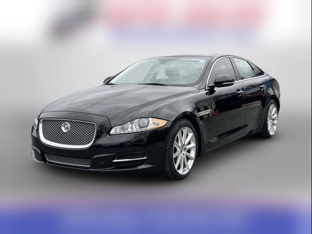 2013 Jaguar XJ Base