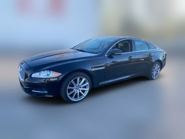 2013 Jaguar XJ Base