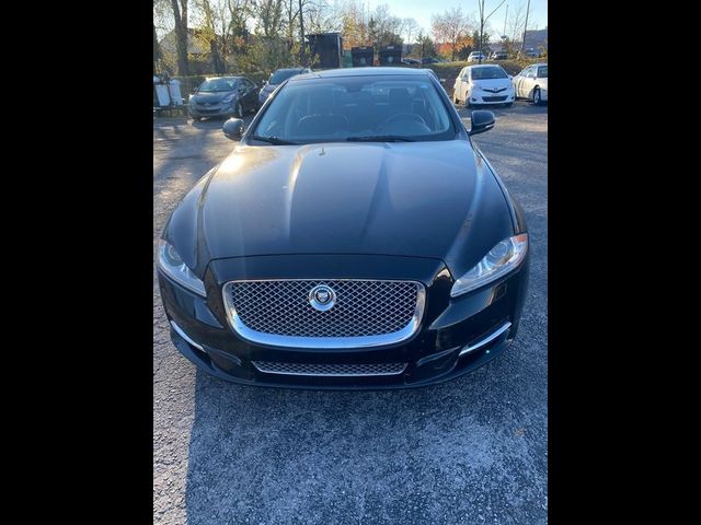 2013 Jaguar XJ Base