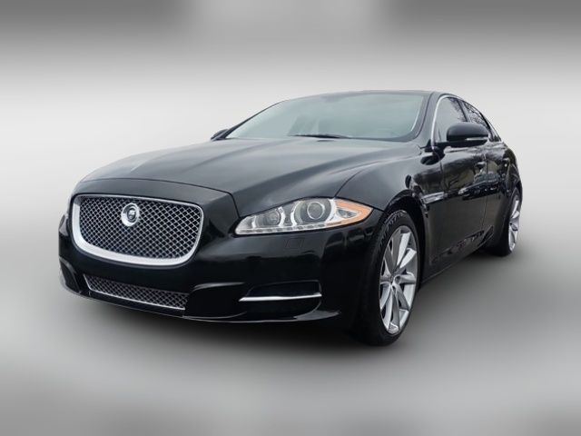 2013 Jaguar XJ Base