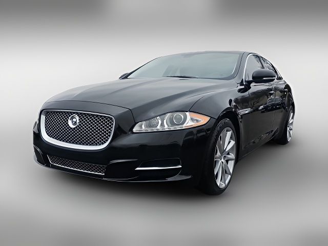 2013 Jaguar XJ Base