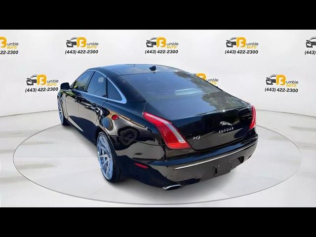 2013 Jaguar XJ Base