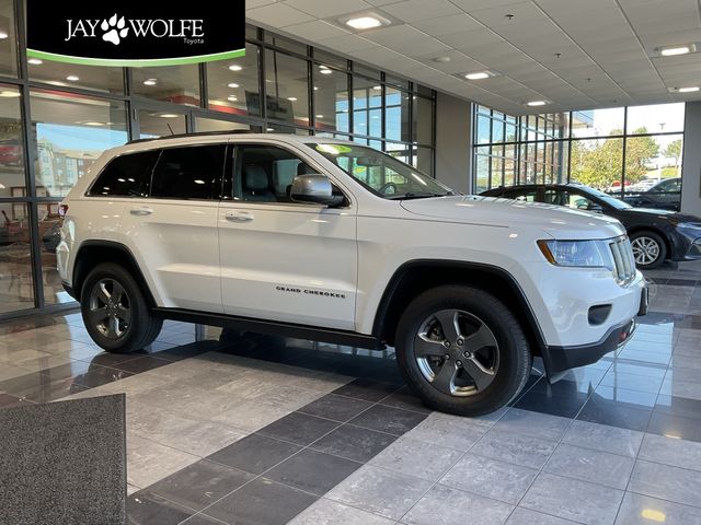 2013 Jeep Grand Cherokee Laredo Trailhawk