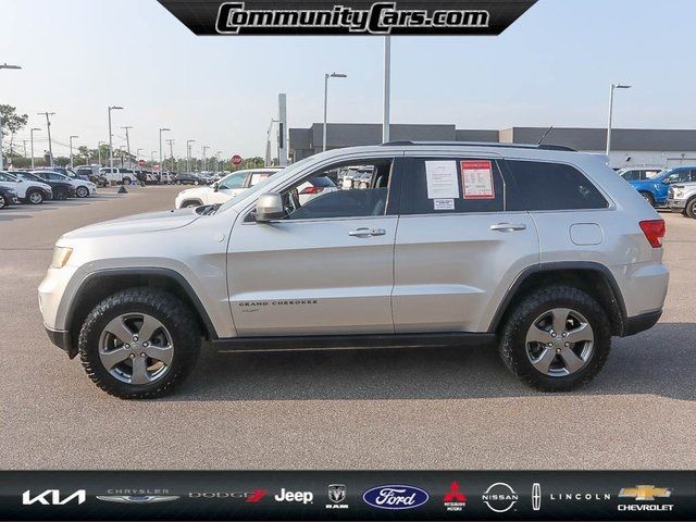 2013 Jeep Grand Cherokee Laredo Trailhawk