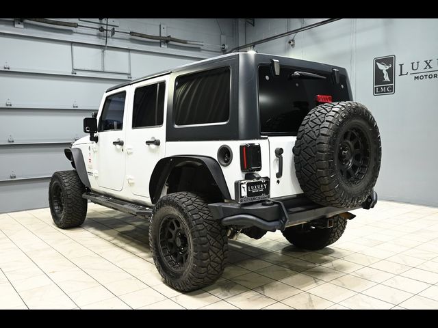 2013 Jeep Wrangler Unlimited Sahara