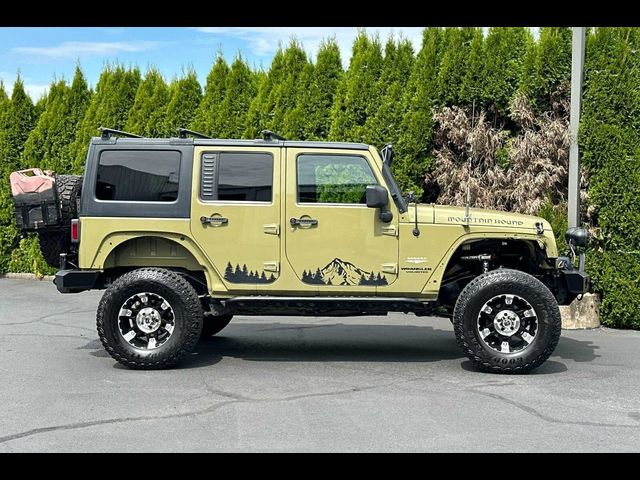 2013 Jeep Wrangler Unlimited Sahara