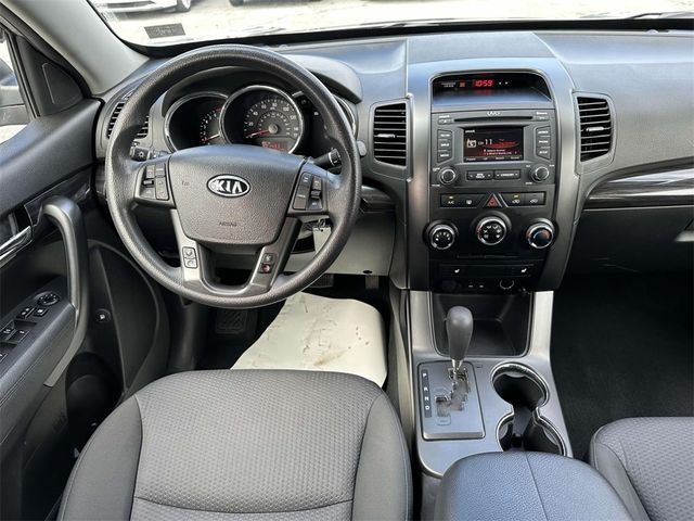 2013 Kia Sorento LX