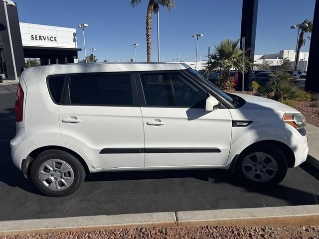 2013 Kia Soul Base