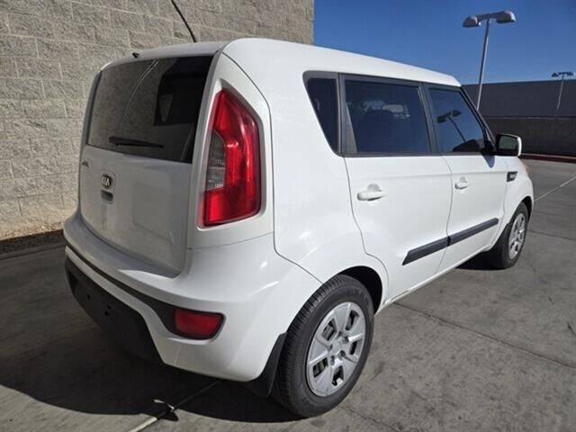 2013 Kia Soul Base