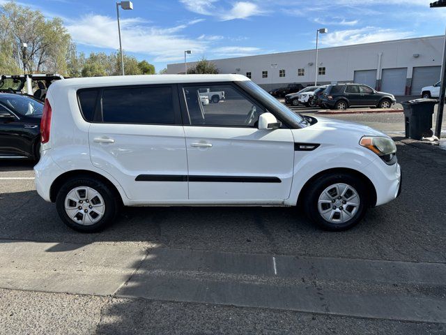 2013 Kia Soul Base